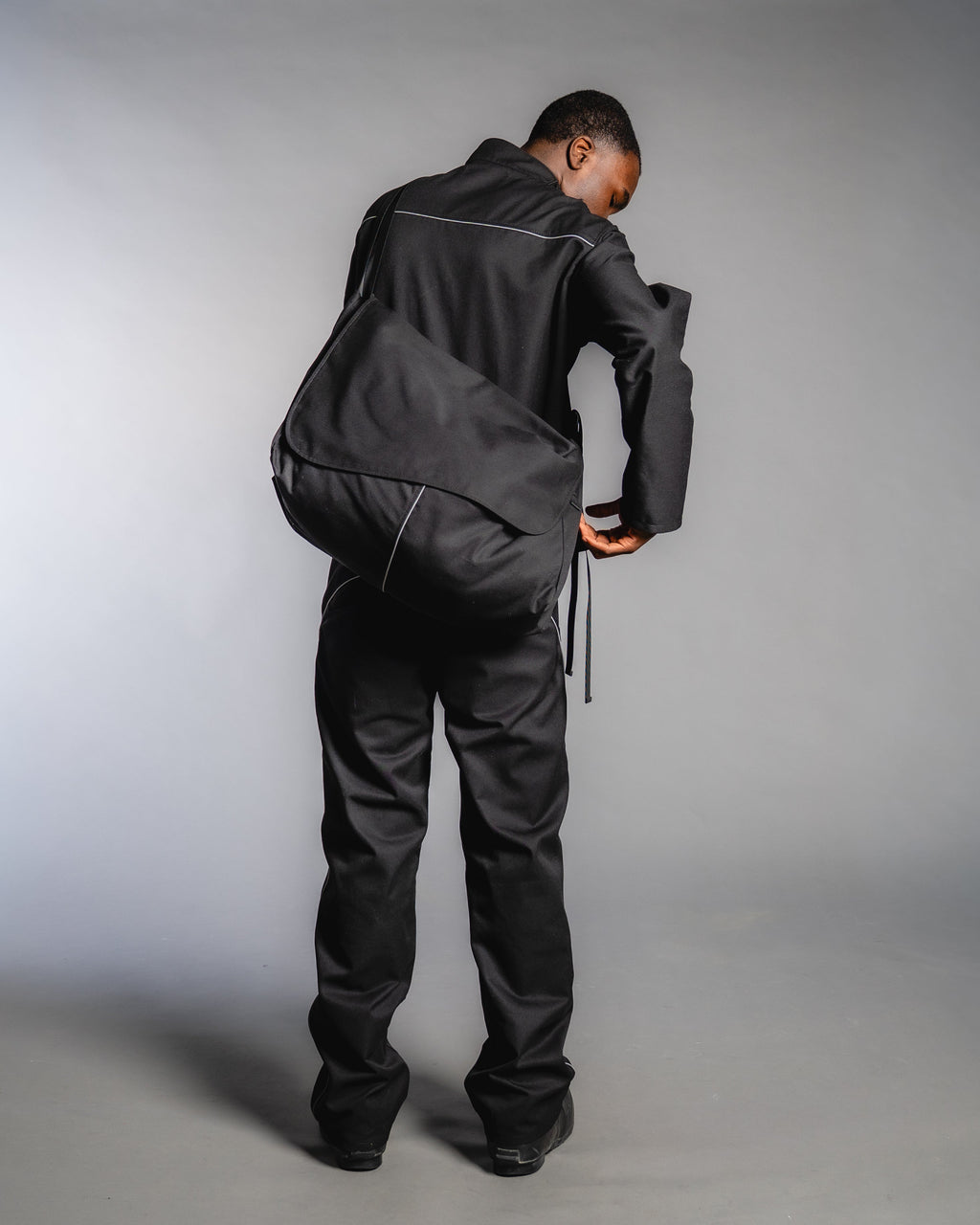 ARTRIA/Forme-01_Bag_Black
